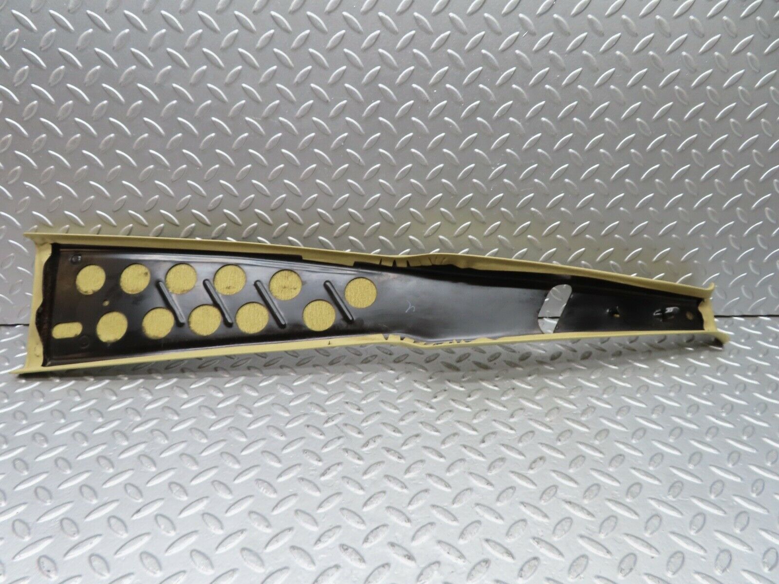 21044 Mercedes-Benz W123 230E B Pillar Cover Left Side Beige