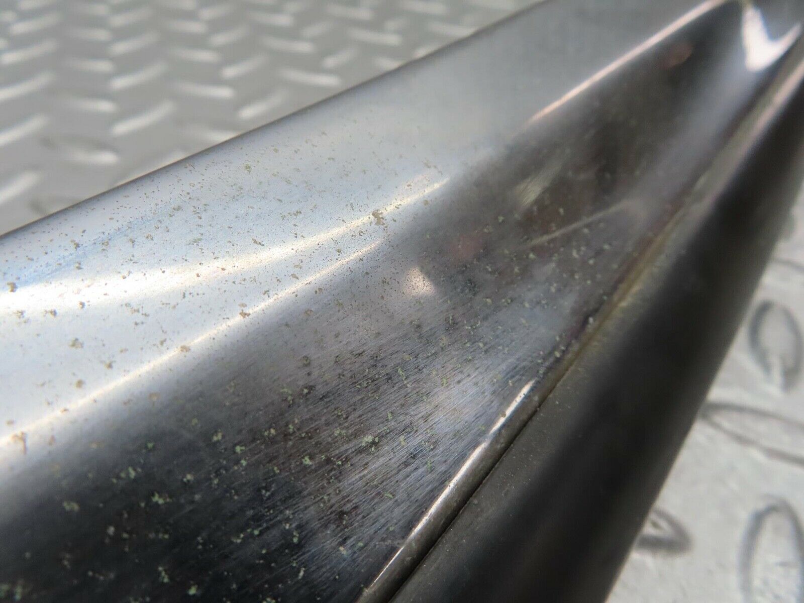 14410 Mercedes-Benz W116 350SE Front Right Upper Bumper Corner