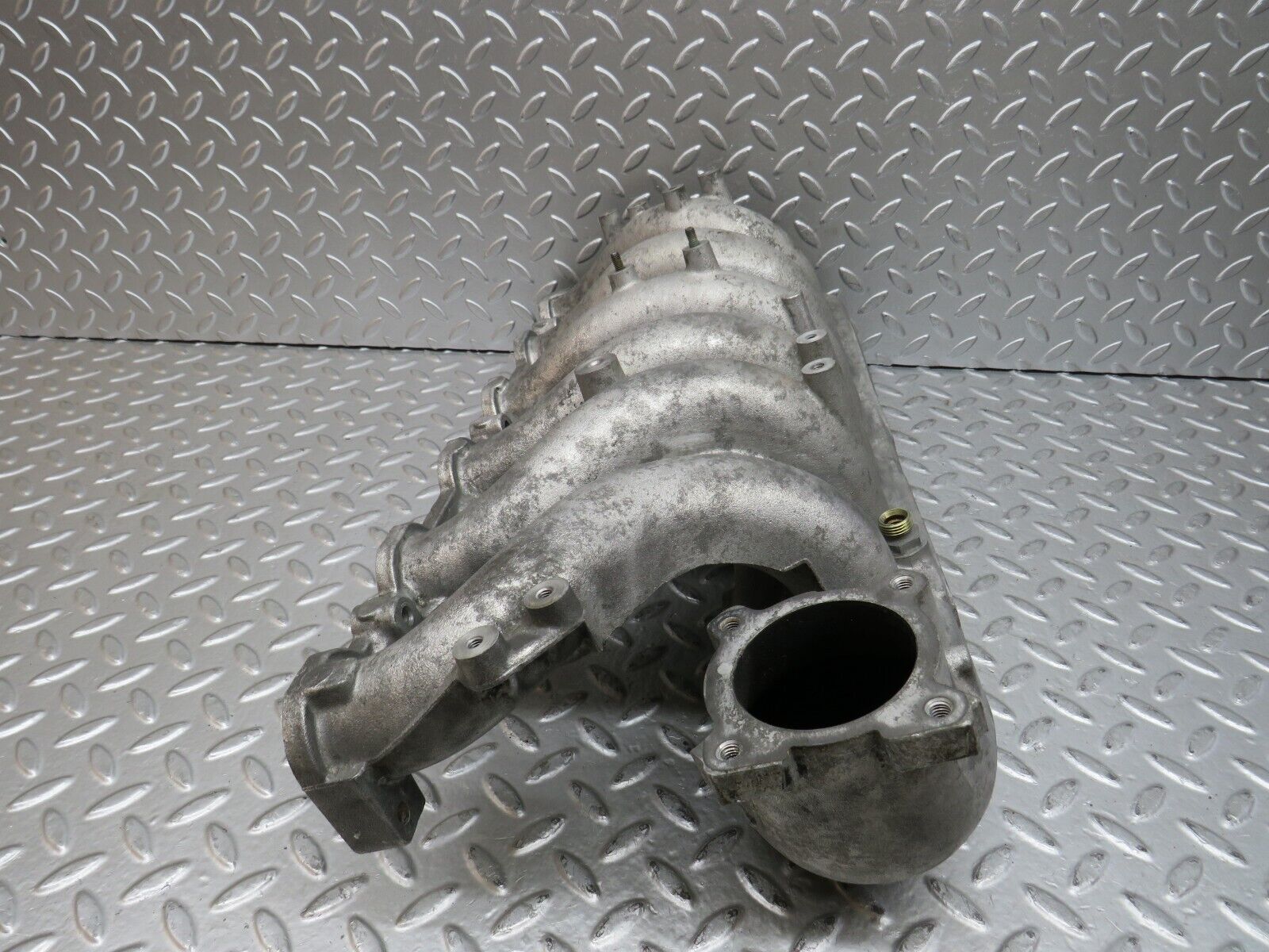 28038 Mercedes-Benz W123 280E Air Intake Manifold 1101413201