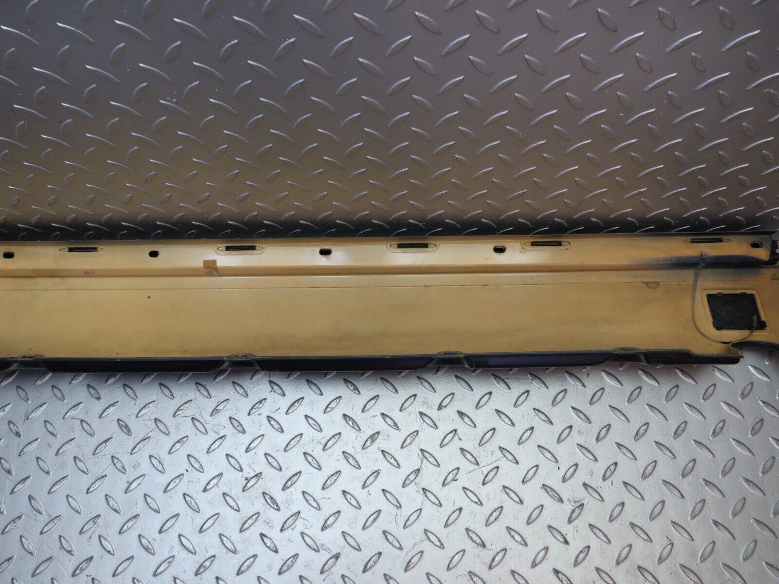 25702 Mercedes-Benz W124 280E Side Skirt Left Side 1246902340