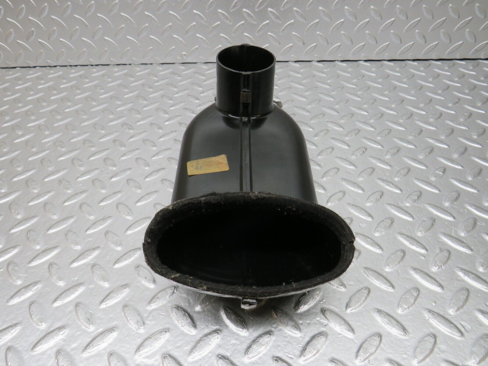 0787 Mercedes-Benz C107 350SLC Coupe Air Vent Control Dash Air Duct Left Side