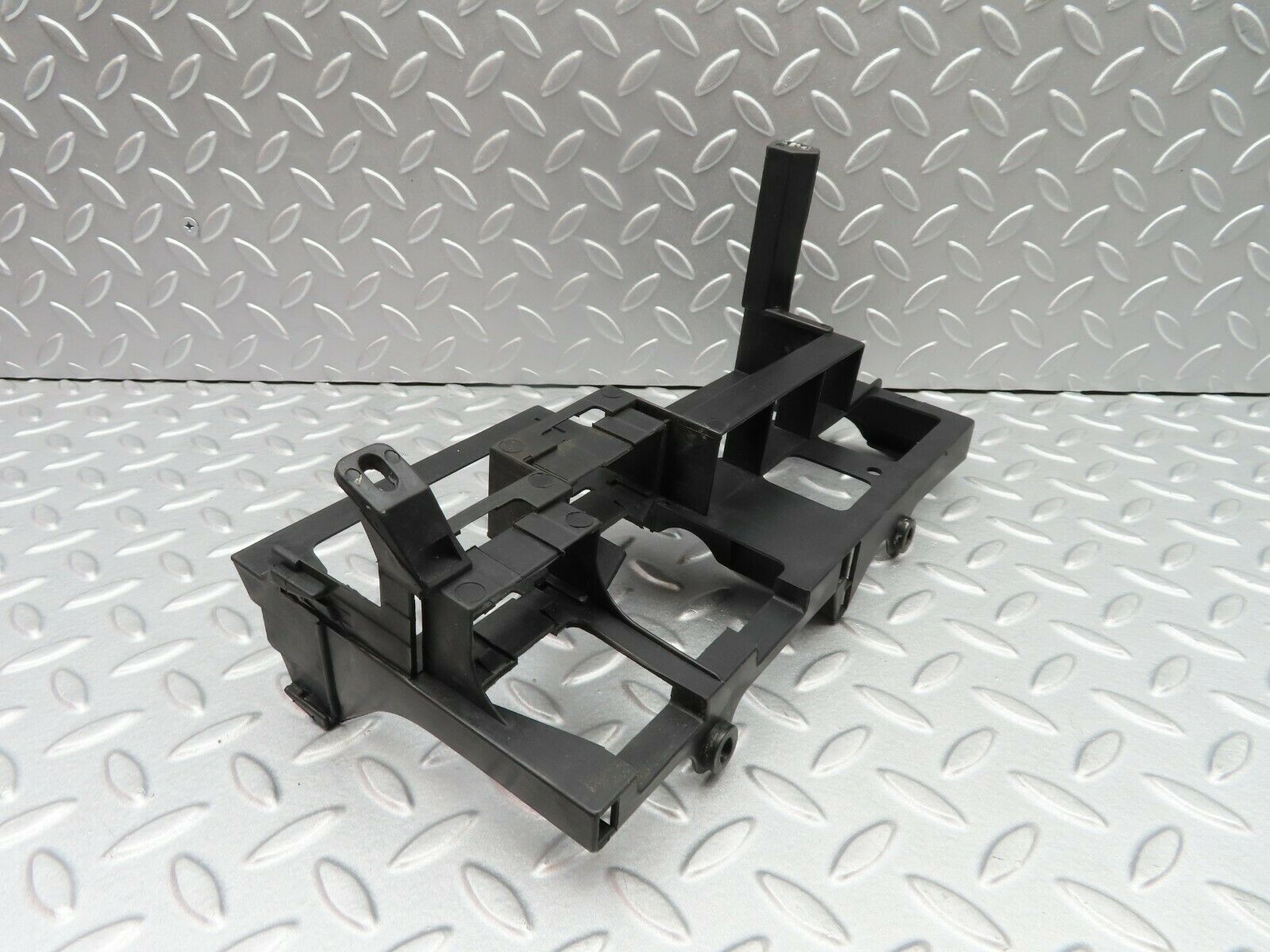 5398 Mercedes-Benz W124 230E Ecu And Relay Bracket 1245455240