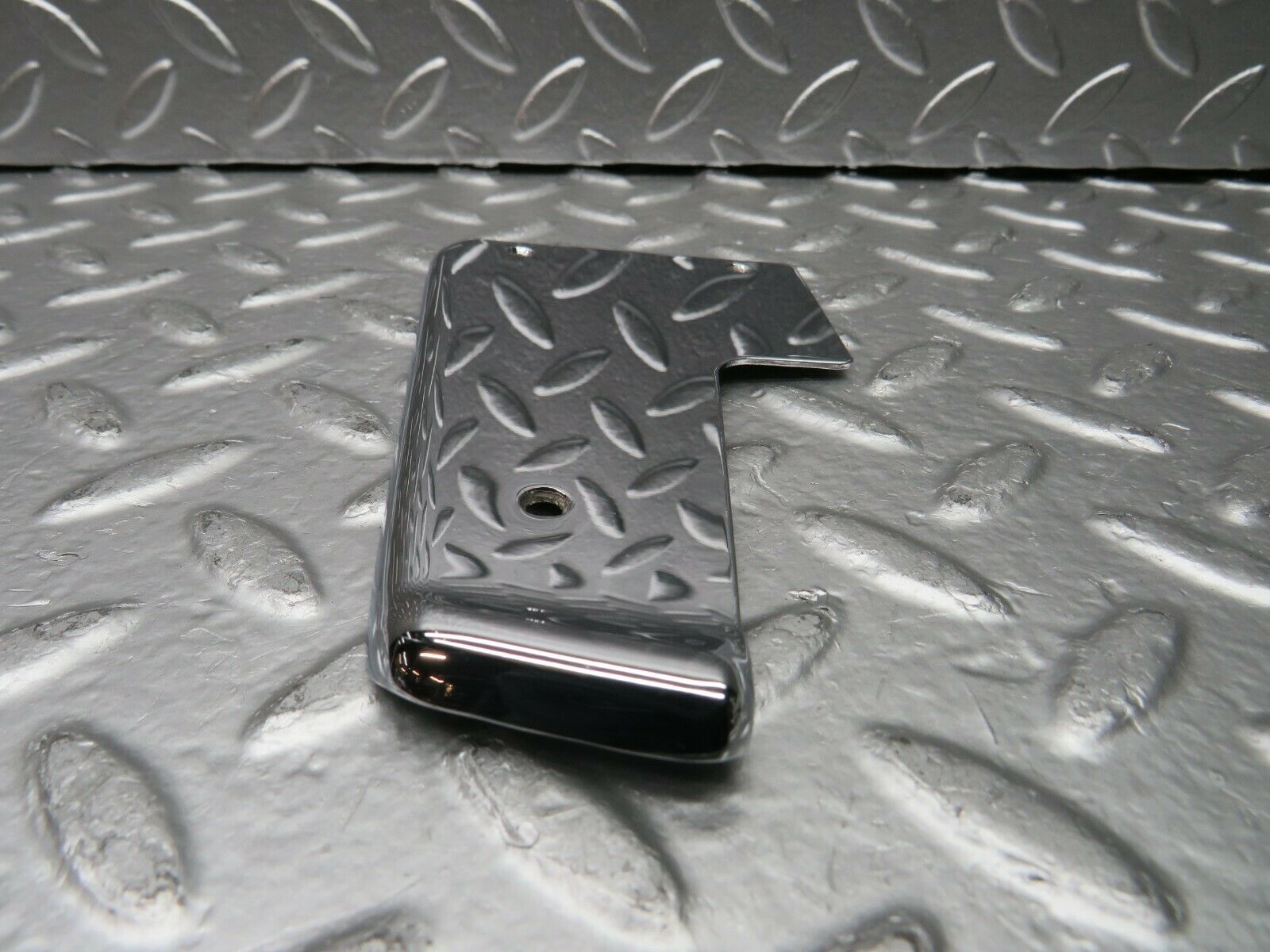 22619 Mercedes-Benz C124 E220 Coupe Left Door Chrome Cover