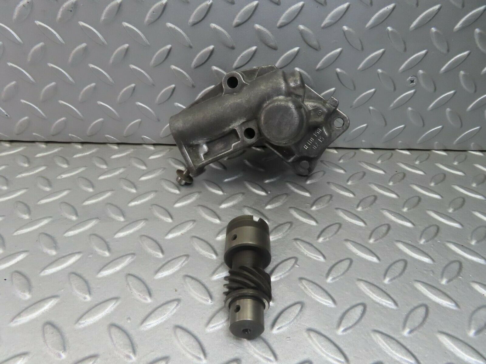 8298 Mercedes-Benz W114 Ignition Distributor Housing With Shaft 1101580215
