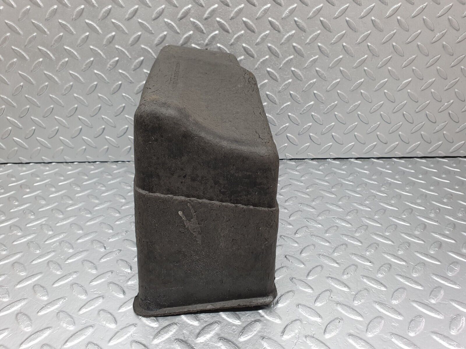 41574 Mercedes-Benz W124 200E Glove Box 1246800191