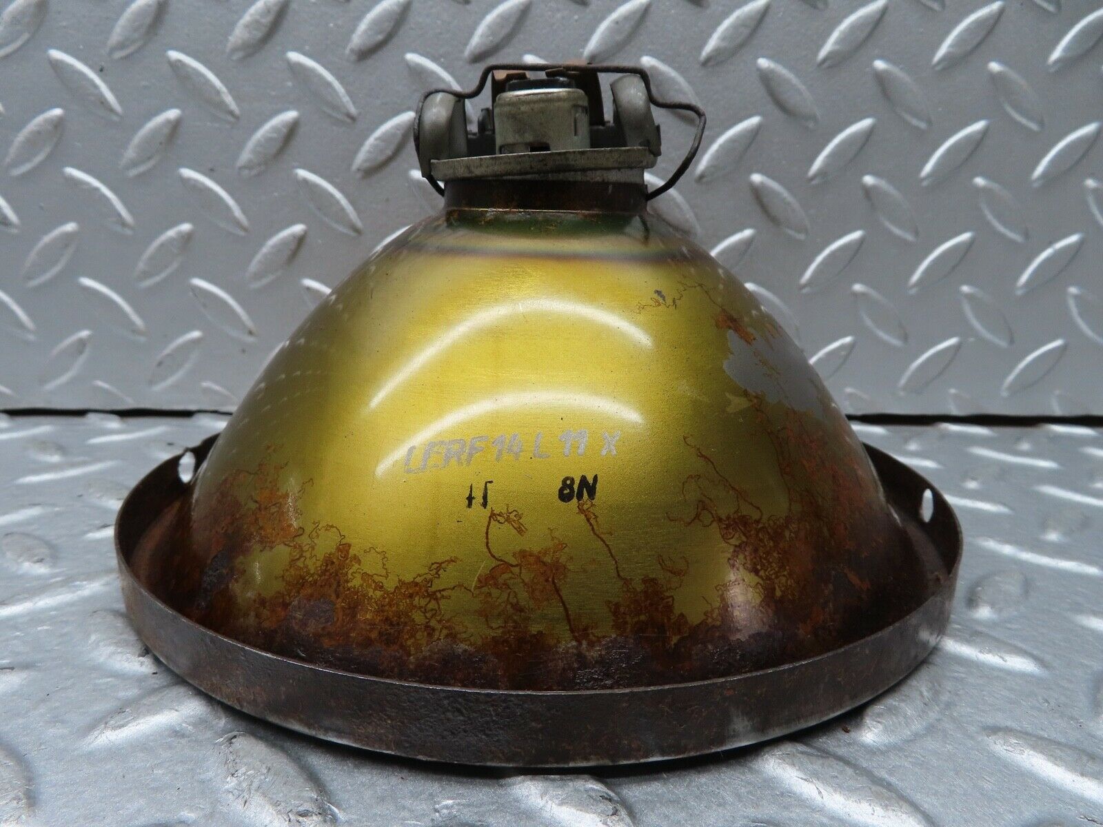 18911 Mercedes-Benz W121 190b Ponton Headlight Reflector