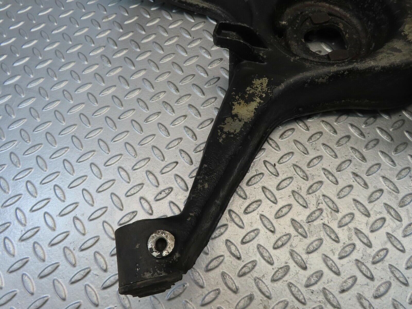 11625 Mercedes-Benz W116 450SE Trailing Arm Control Arm Rear Left 1073521804