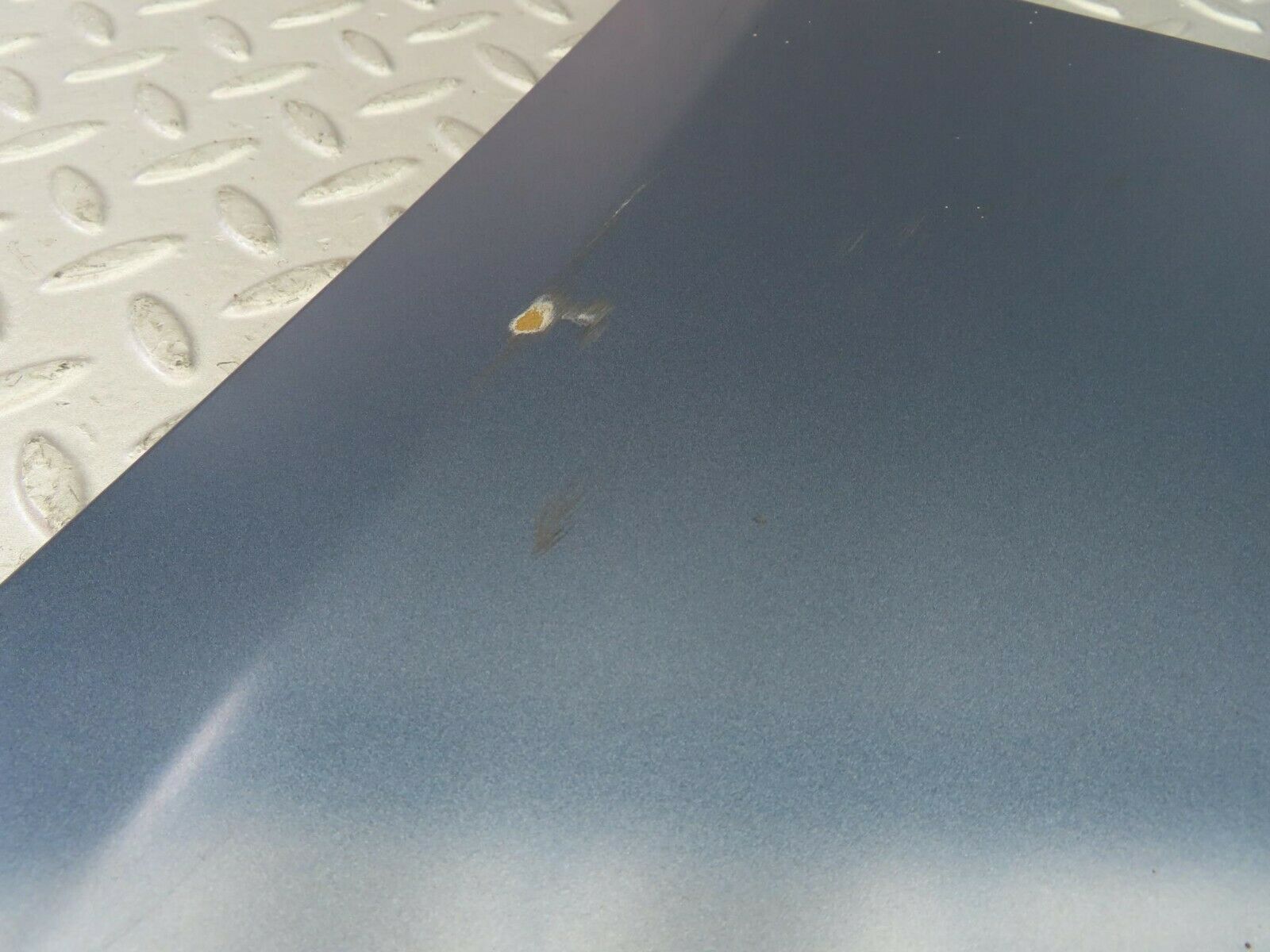 9031 Mercedes-Benz W124 Front Right Fender Wing Moulding Trim 1246901440