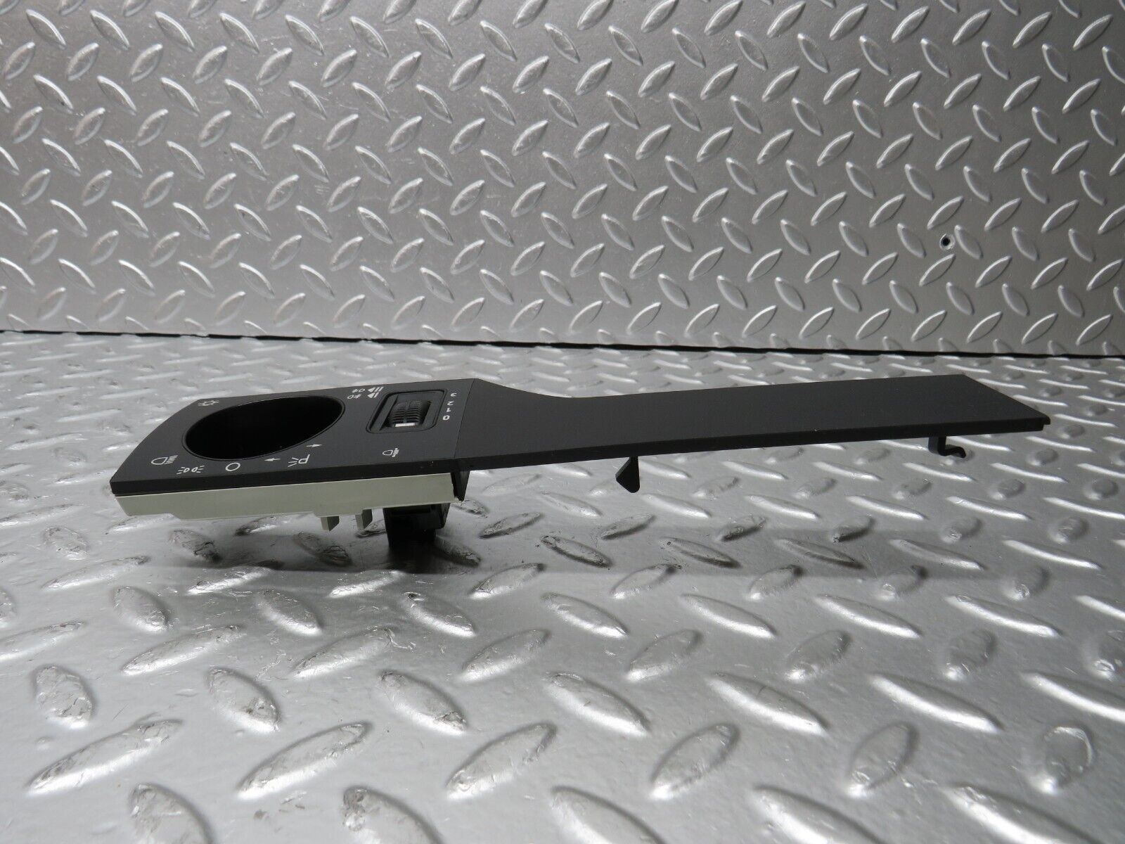 31245 Mercedes-Benz S124 220TE Wagon Headlight Switch Surround 1248000473