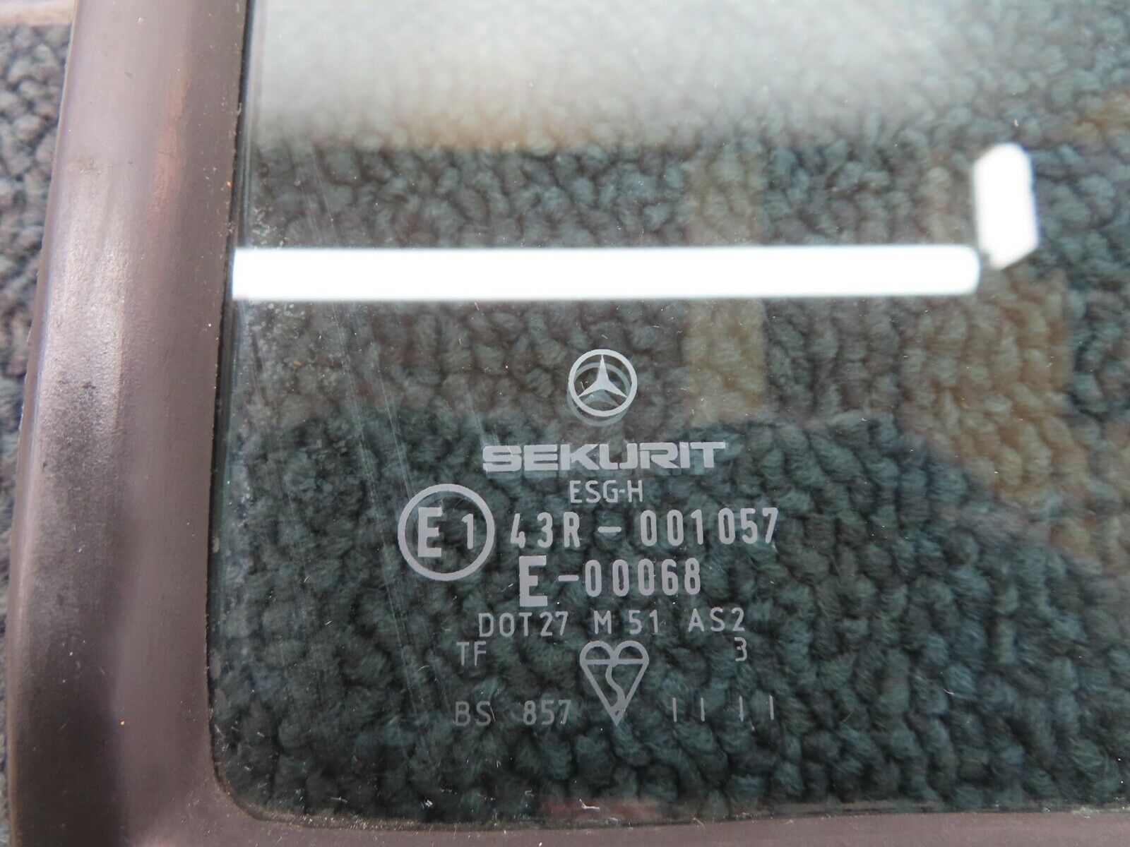 13544 Mercedes-Benz W123 200 Rear Left Quarter Window 1237350124