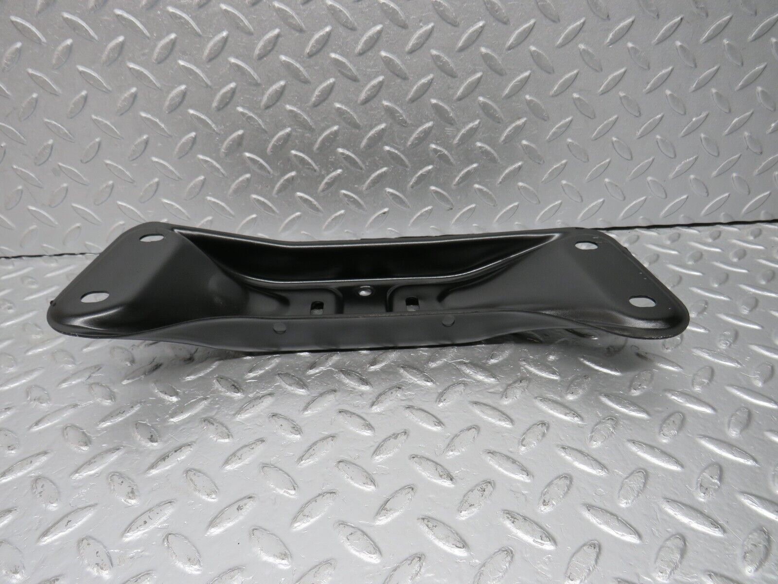 39568 Mercedes-Benz R129 320SL Coupe Gearbox Mount Bracket