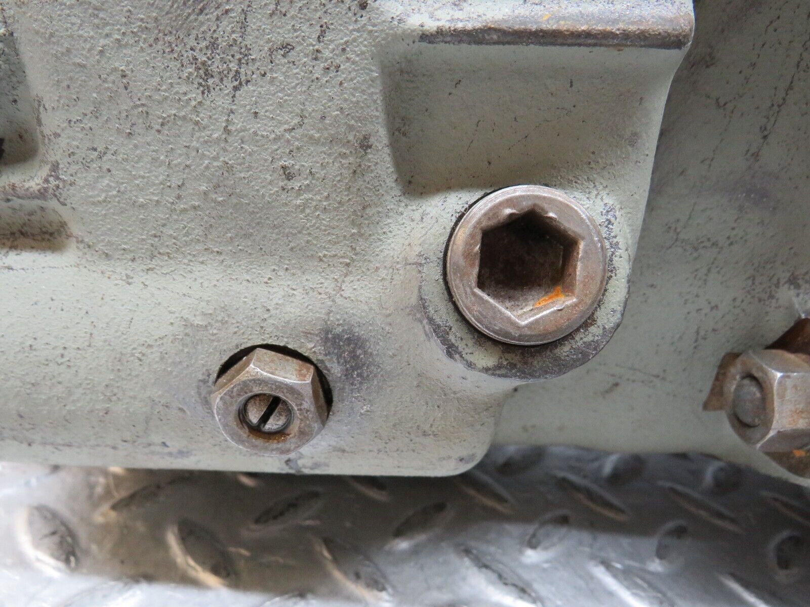 35951 Mercedes-Benz W108 Manual Gearbox 4 Speed 46020 1112610501