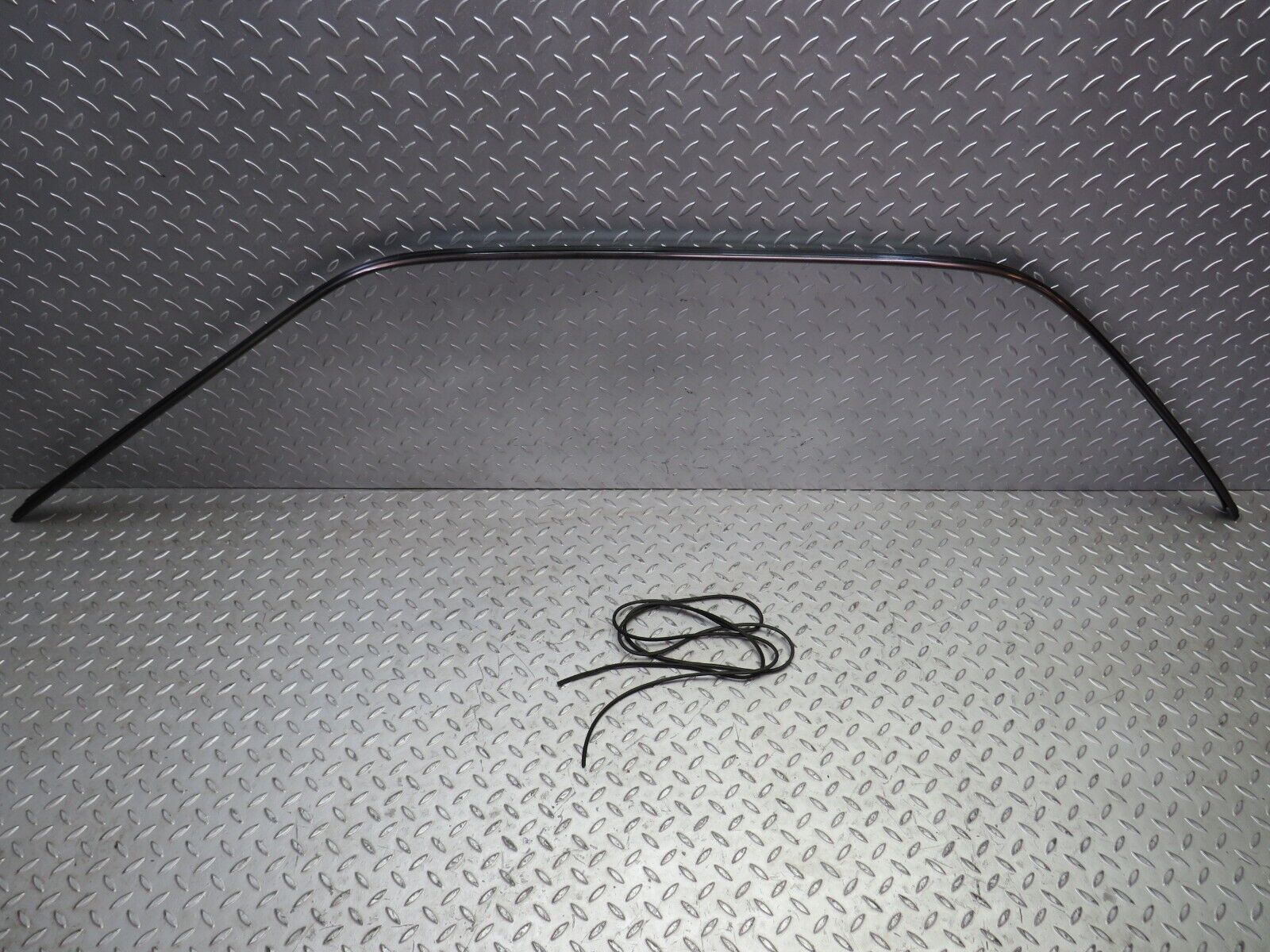 26626 Mercedes-Benz C124 220CE Coupe Roof Chrome Trim Left Side