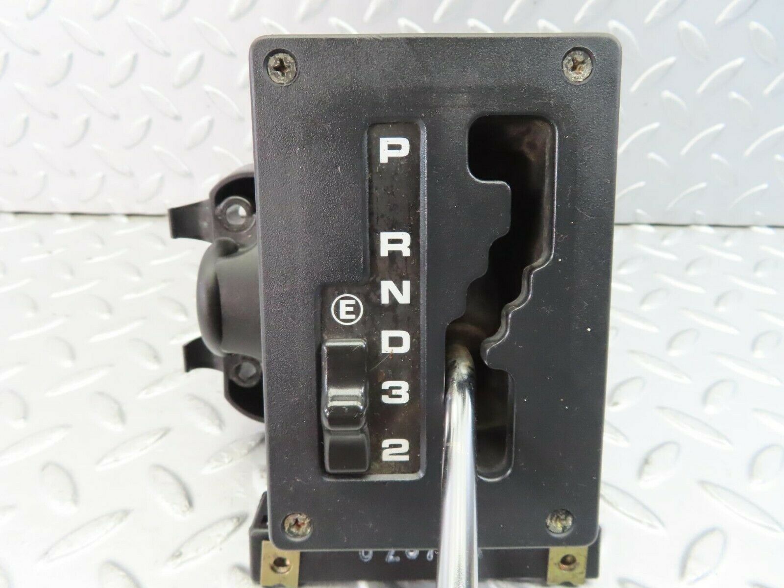 9299 Mercedes-Benz C124 300CE Coupe Automatic Gear Shift Selector 2012670905