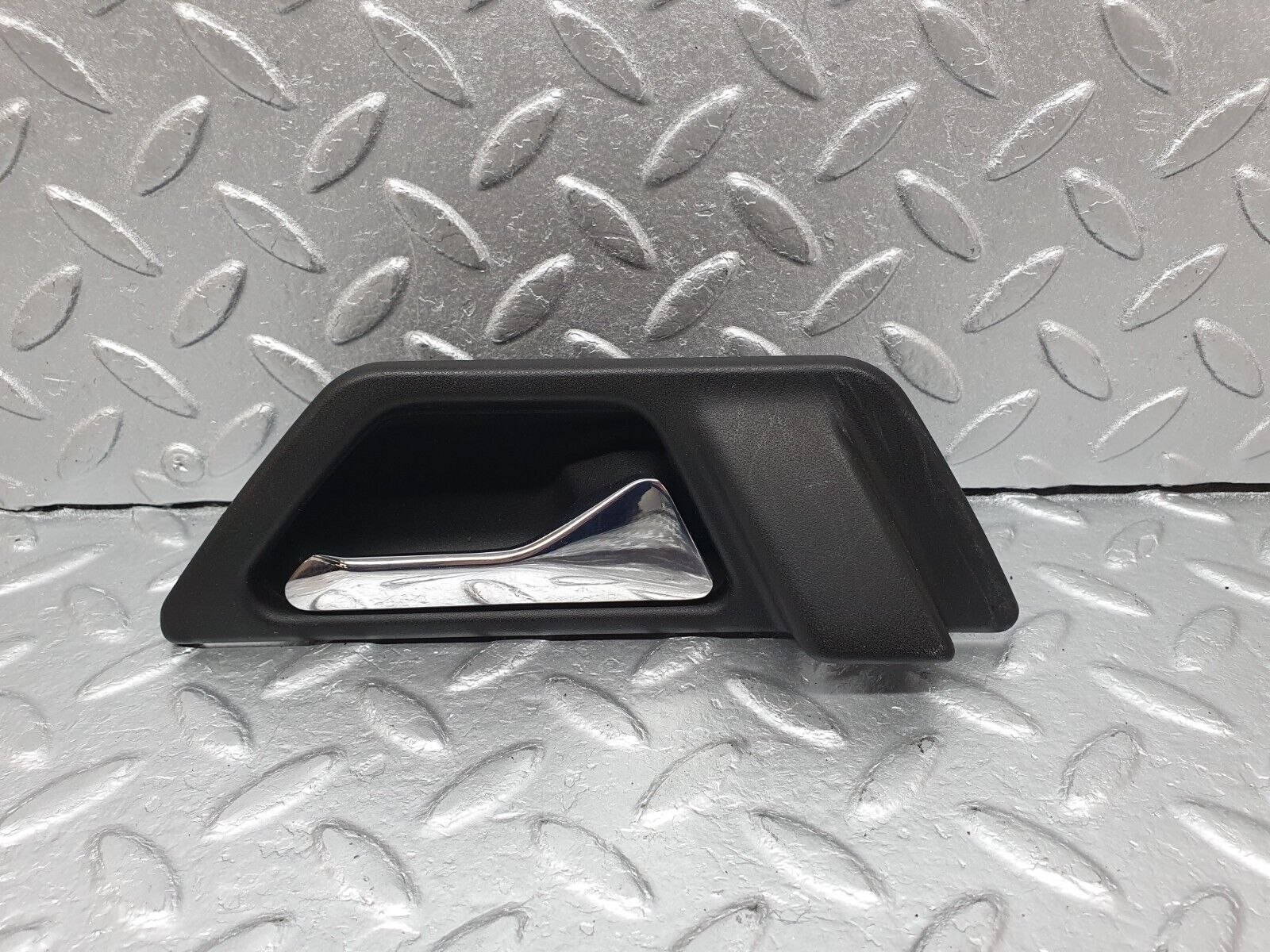 41517 Mercedes-Benz W124 200E Interior Door Handle Right Side 1247600261