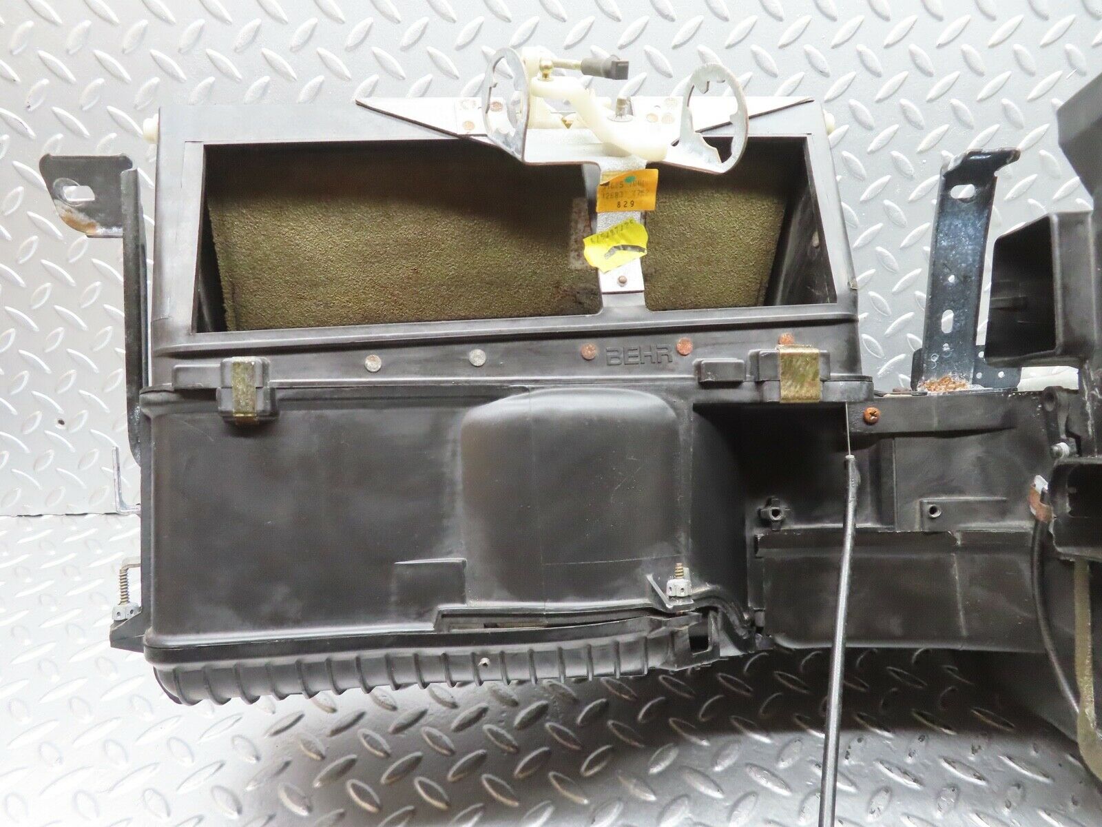 21702 Mercedes-Benz W126 300SE Heater Box Blower Housing