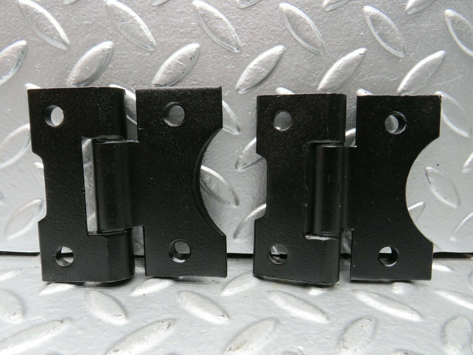 23120 Mercedes-Benz C123 230CE Coupe Door Hinges Pair 1237200037