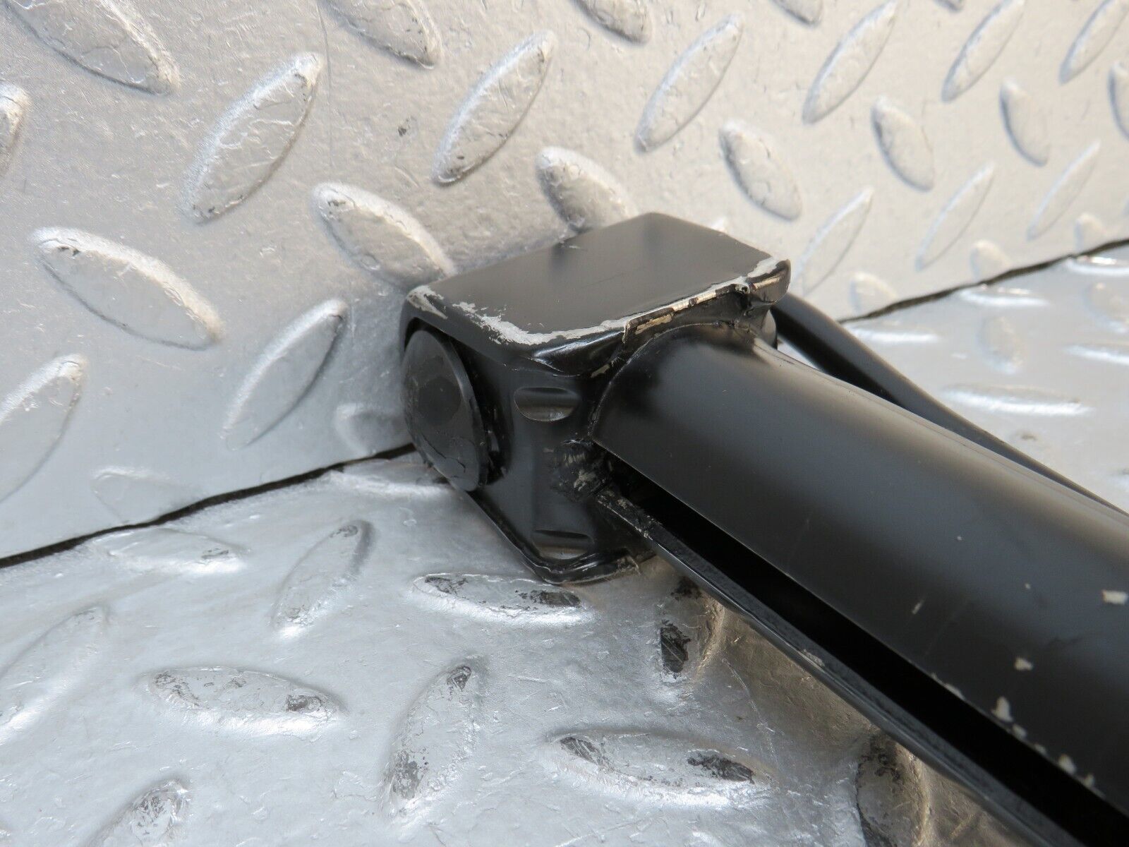 37970 Mercedes-Benz A124 320E Cabriolet Car Jack 1245830115