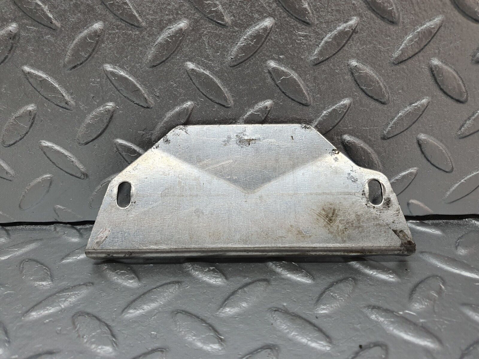 40794 Mercedes-Benz W123 300D Gearbox Flange Cover