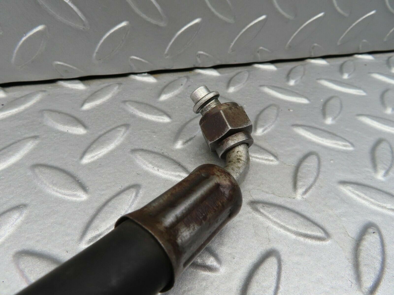 7192 Mercedes-Benz S124 E220 Wagon Air Conditioning Pipe