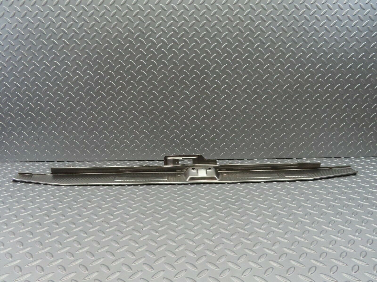 6625 Mercedes-Benz S124 E220 Wagon Trunk Edge Chrome Moulding 1246980089