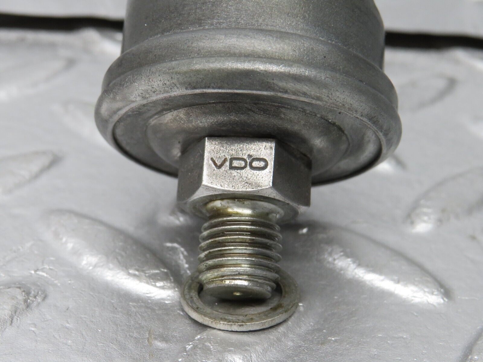 39712 Mercedes-Benz R129 320SL Coupe Oil Pressure Sensor 0065429417