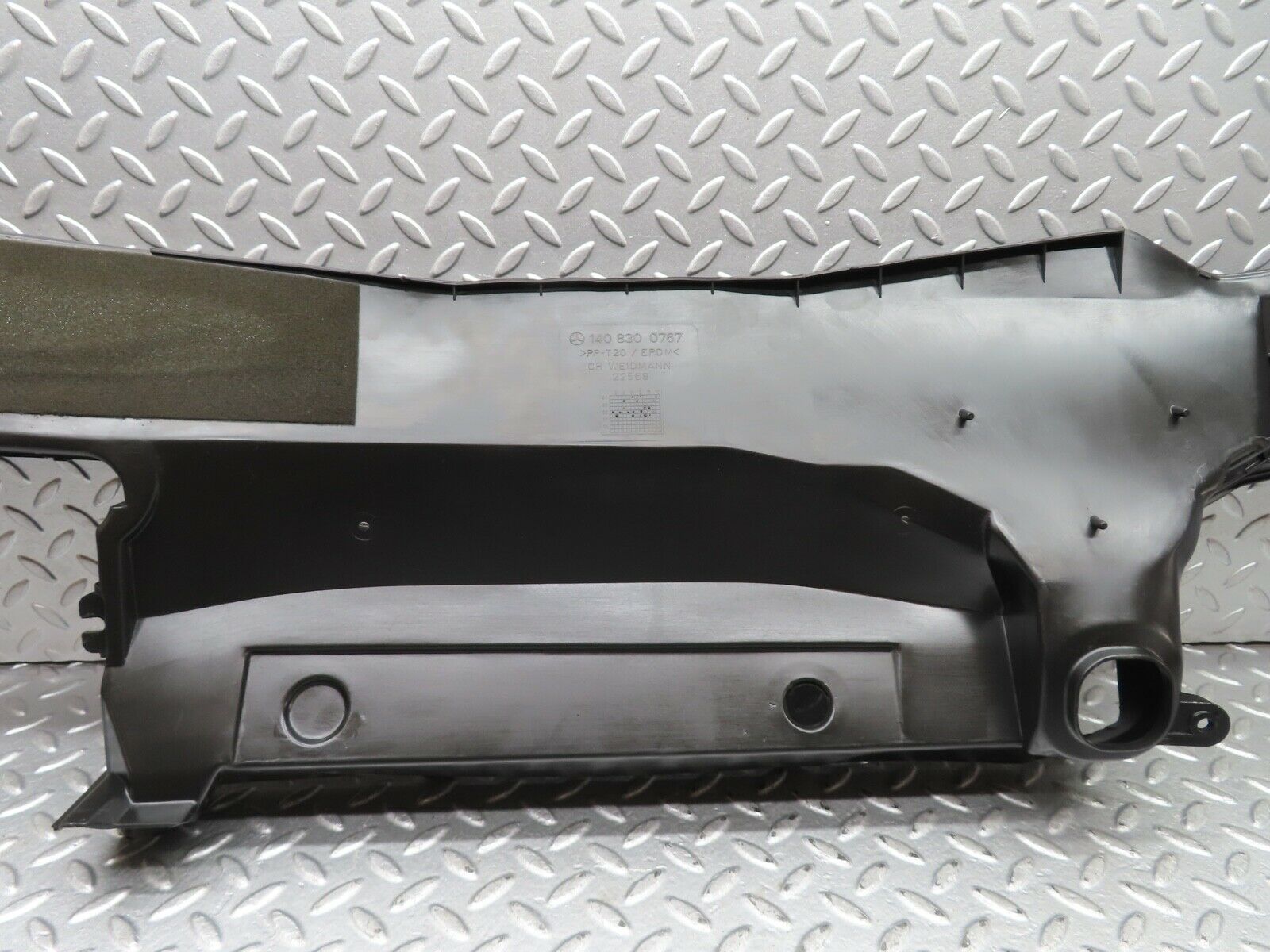 19531 Mercedes-Benz C140 CL420 Coupe Engine Bay Water Tank Cover 1408300767