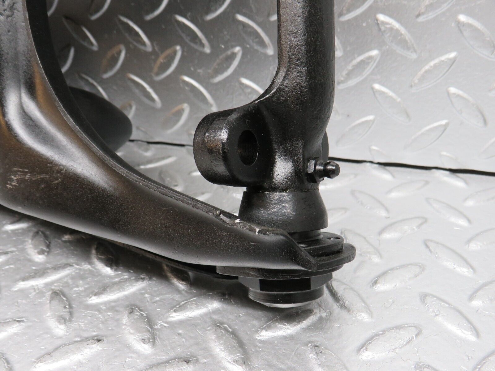 32272 Mercedes-Benz W108 280SE Front Right Lower Control Arm