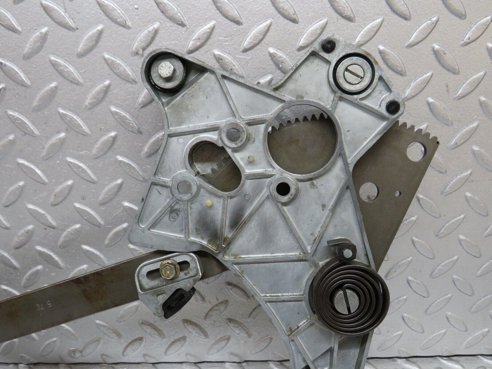 37413 Mercedes-Benz W109 300SEL Rear Left Power Window Regulator