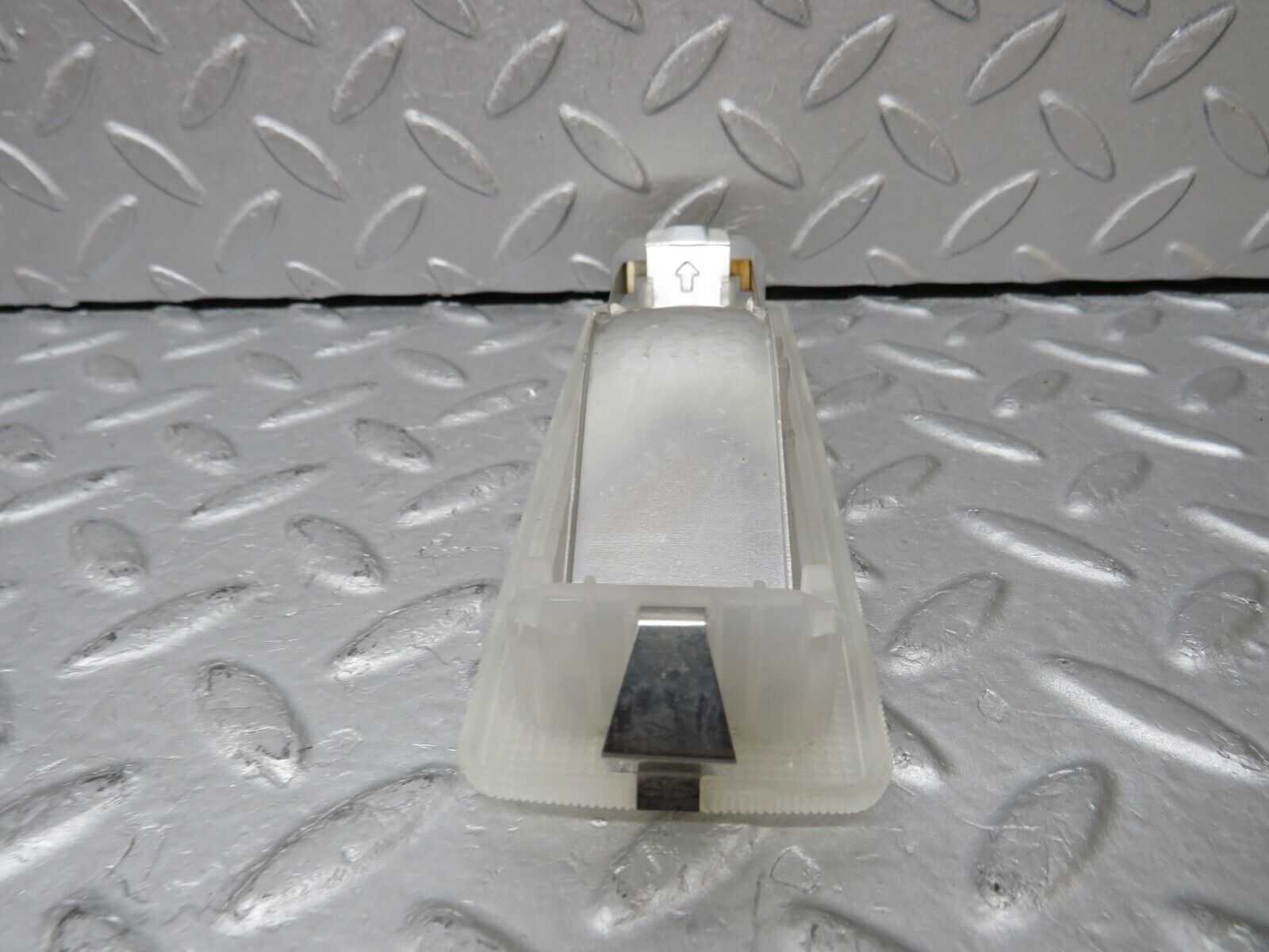 36947 Mercedes-Benz C126 420SEC Coupe Rear Dome Light 1268200101