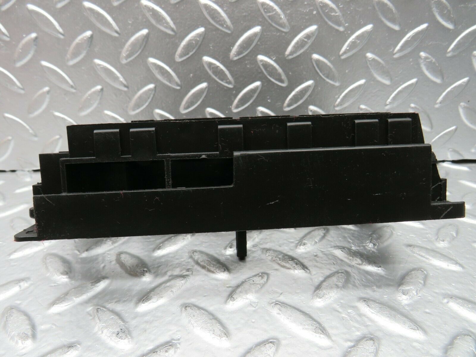 22595 Mercedes-Benz C124 E220 Coupe Fuse Relay Holder Bracket 1245450140