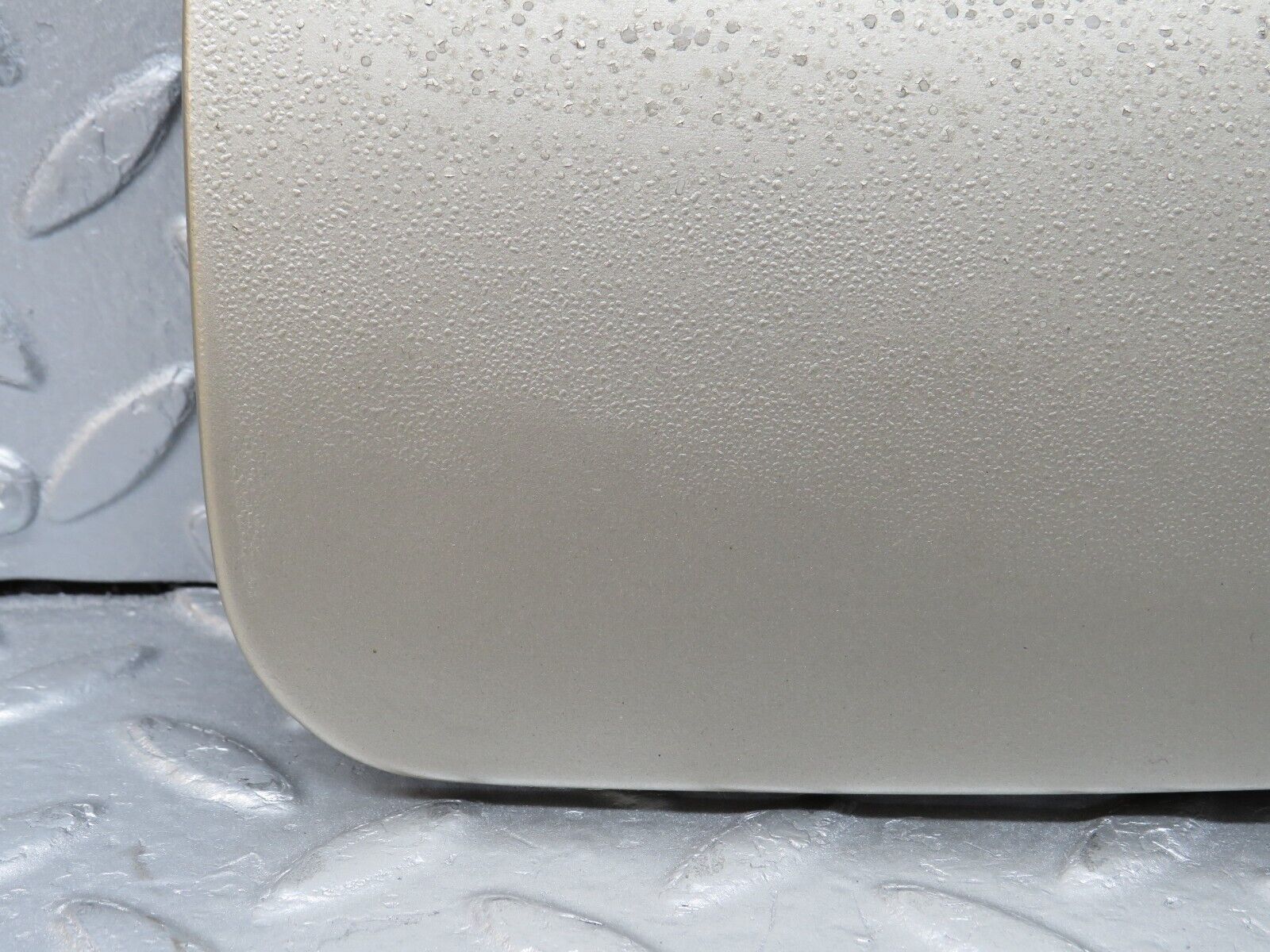 36548 Mercedes-Benz W201 190E 2.0L Fuel Tank Flap Cap 2015842839