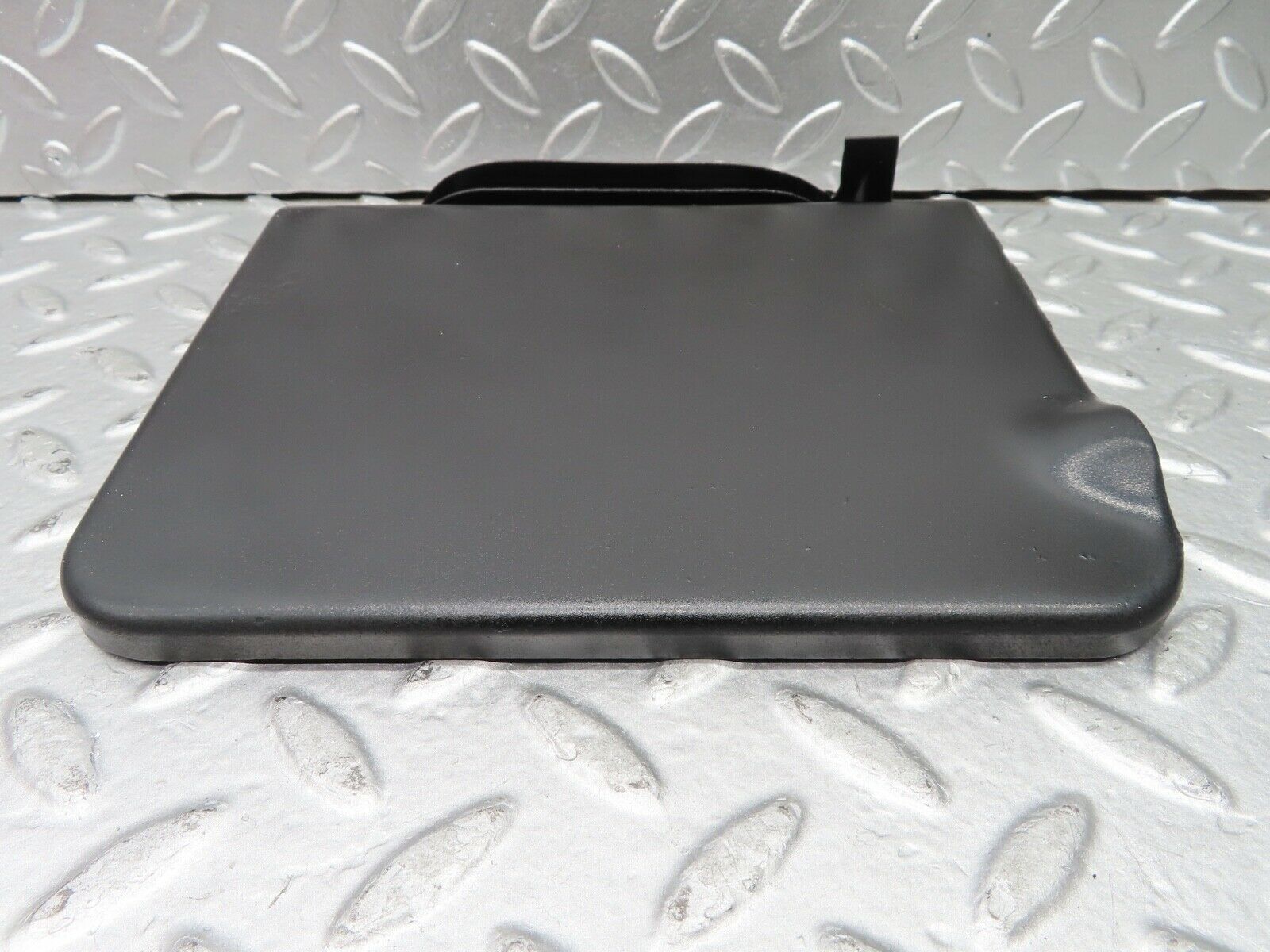 20888 Mercedes-Benz W114 250CE Coupe Fuel Tank Flap Cap