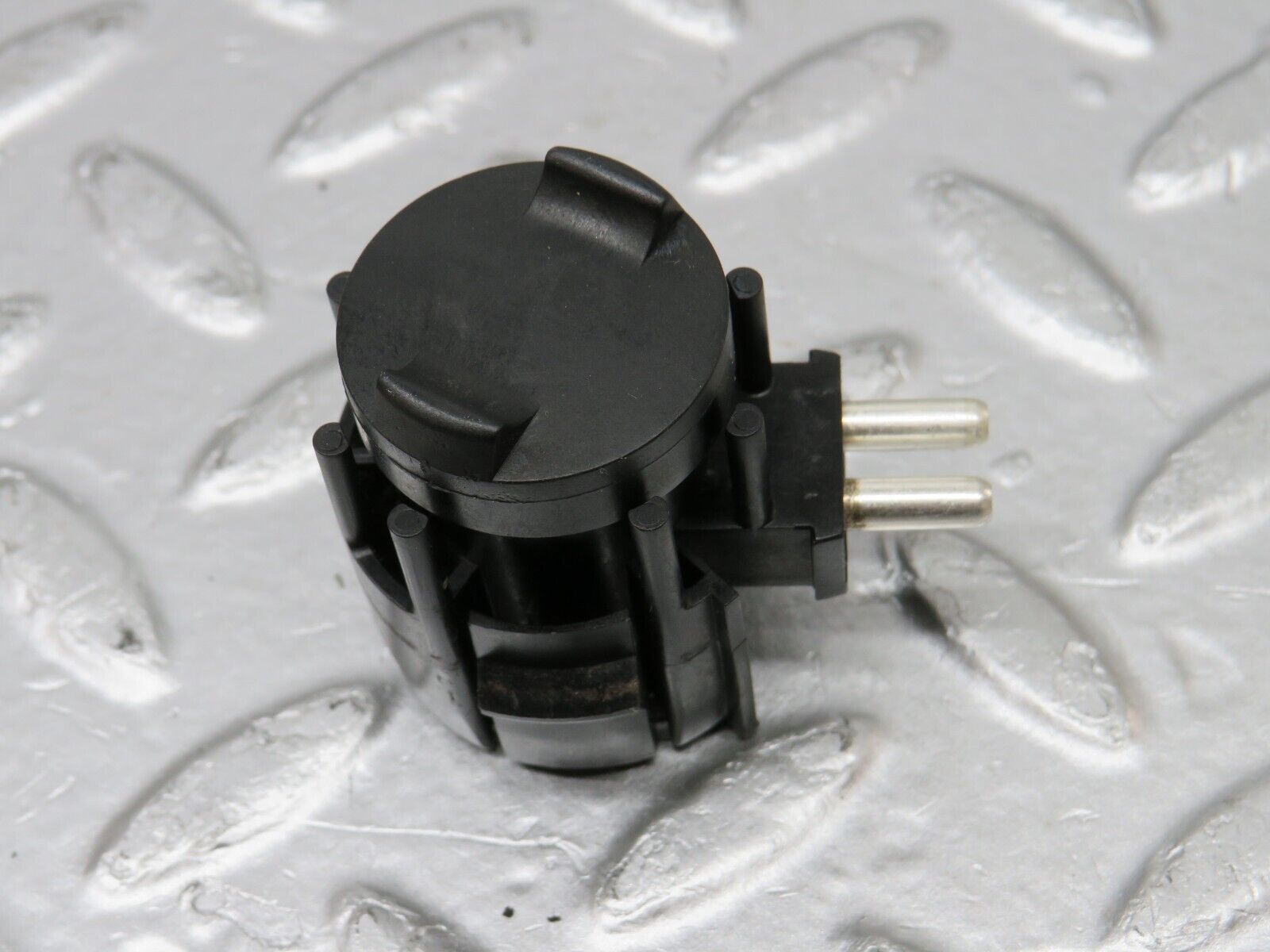 34323 Mercedes-Benz C126 380SEC Coupe Kick Down Switch 0015456314