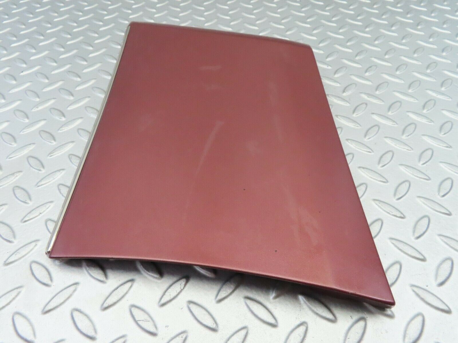 6681 Mercedes-Benz S124 E220 Wagon Front Right Fender Wing Moulding Trim 1246901440