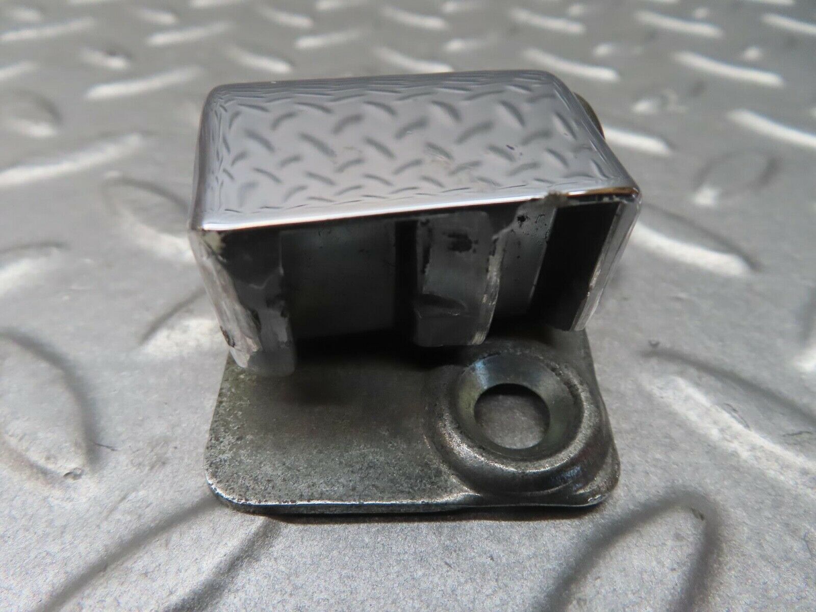 13291 Mercedes-Benz W111 220S Door Lock Latch Right Side