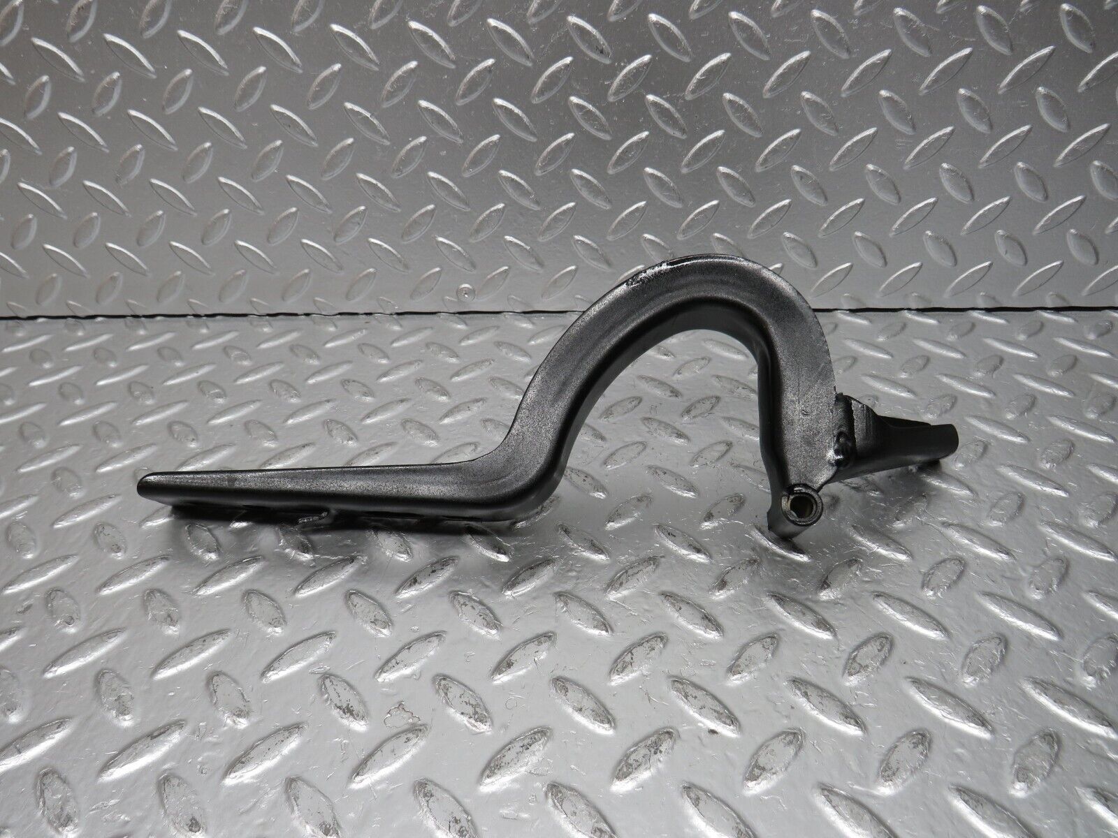 31130 Mercedes-Benz W123 200D Trunk Lid Hinge Right Side 1237500287