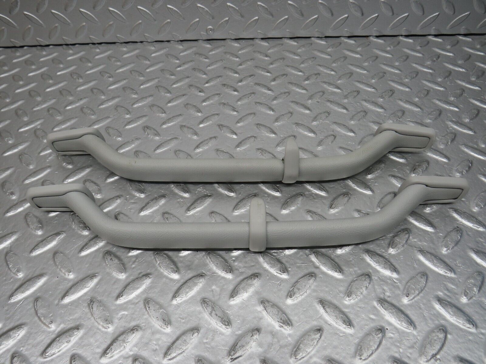 32551 Mercedes-Benz S124 300TE Wagon Rear Interior Roof Grab Handle Pair