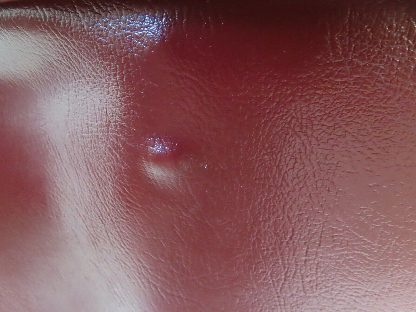 21532 Mercedes-Benz W126 300SE Front Left Seat Red Leather 1269102650