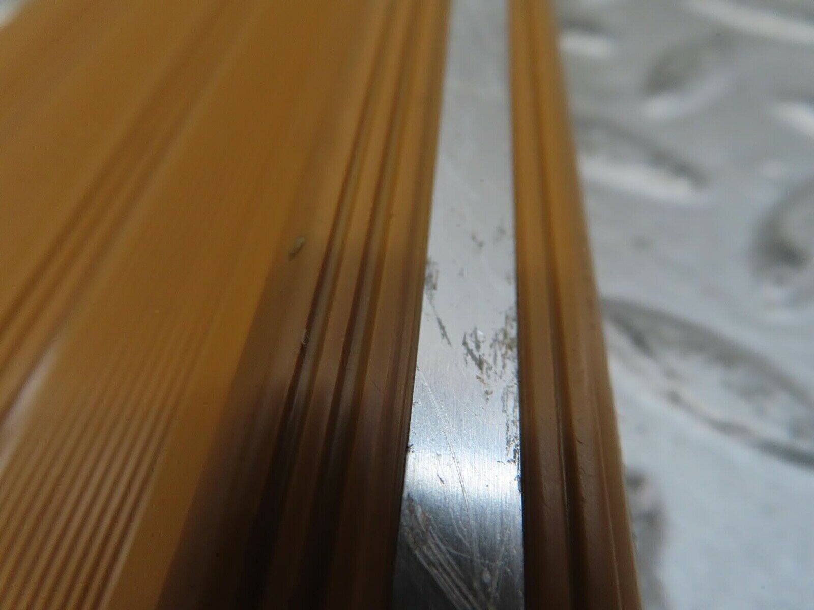 15853 Mercedes-Benz W123 280E Front Right Door Sill Trim Beige