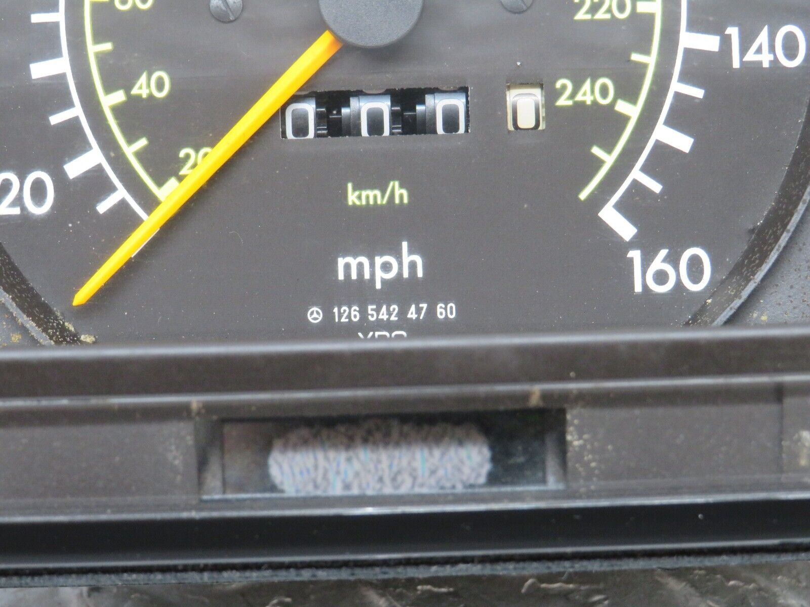 36303 Mercedes-Benz W126 420SE Instrument Cluster 1265424760 1265424760