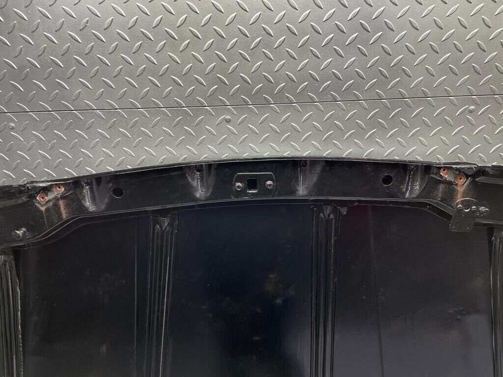 0169 Mercedes-Benz W116 350SE Bonnet