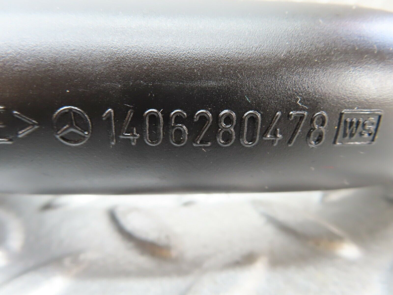 19527 Mercedes-Benz C140 CL420 Coupe Engine Bay Water Drain Right 1406280473