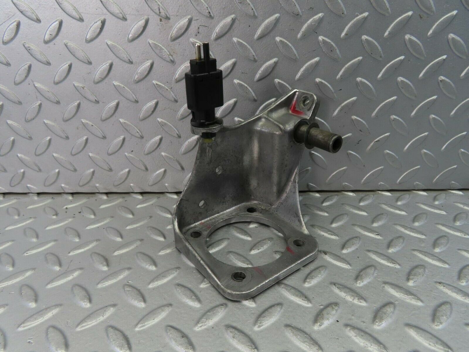 9312 Mercedes-Benz C124 300CE Coupe Brake Pedal Bracket 1242900519
