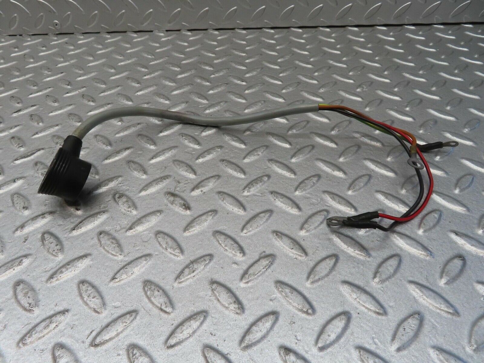 13689 Mercedes-Benz W123 200 Ignition Control Unit Cable 09961811