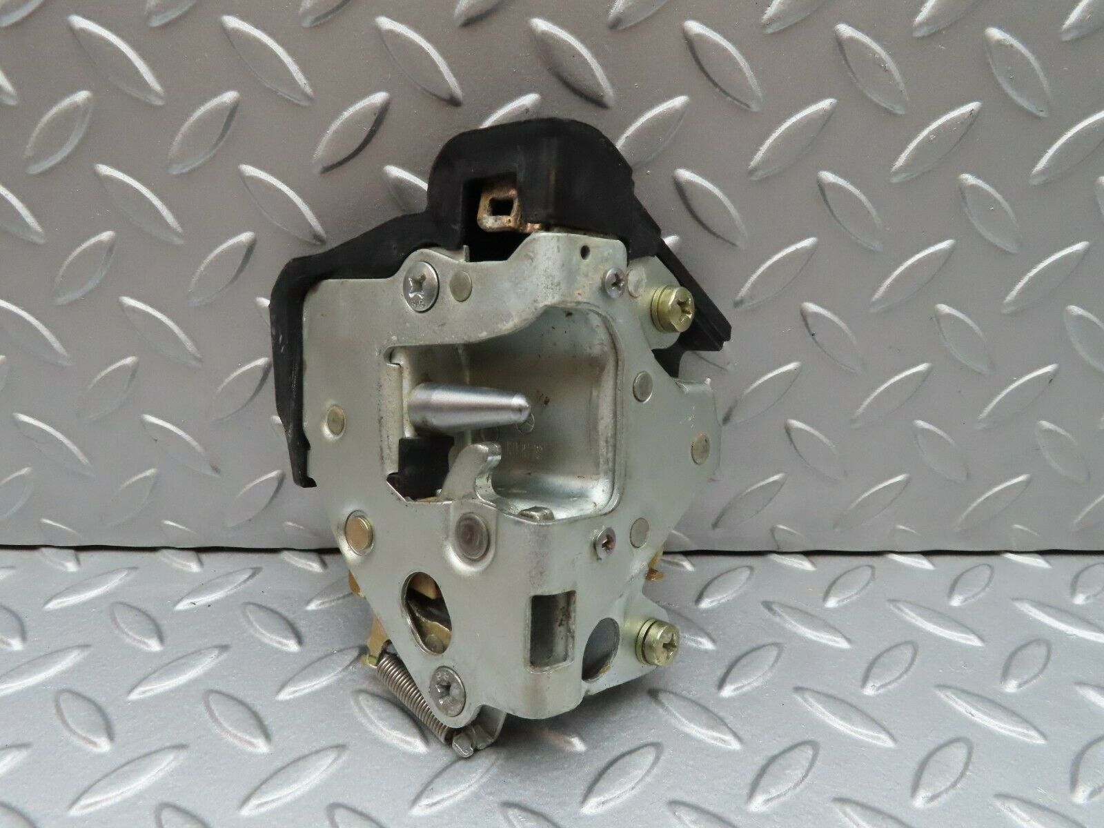 3703 Mercedes-Benz S123 200T Wagon Rear Left Door Lock Mechanism 1237330108