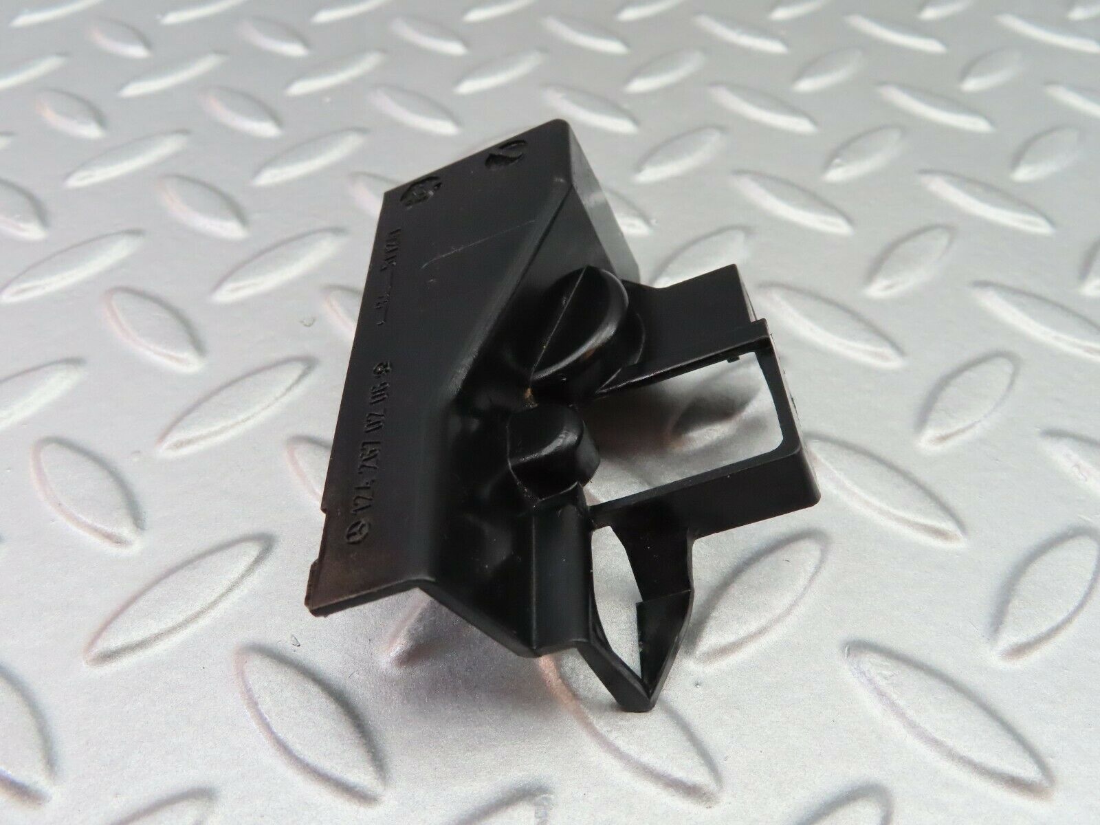 6754 Mercedes-Benz S124 E220 Wagon Gear Selector Trim 1242670206