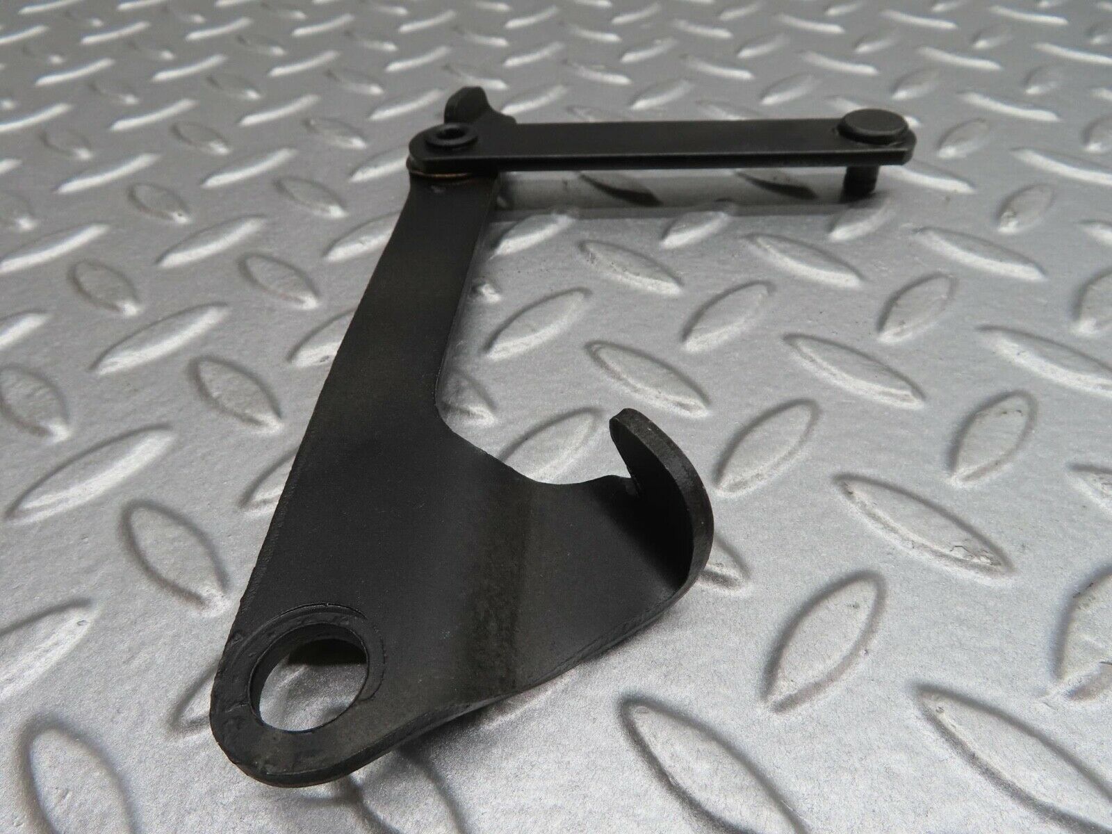 13064 Mercedes-Benz W111 220S Trunk Hinge Right Side