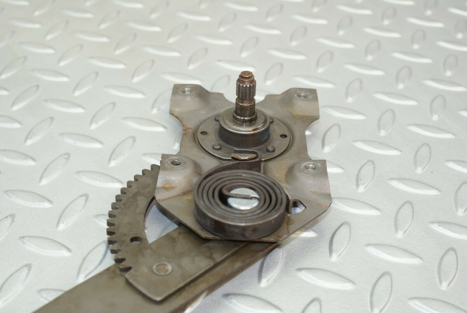 3146 Mercedes-Benz W115 220D Rear Left Manual Window Regulator