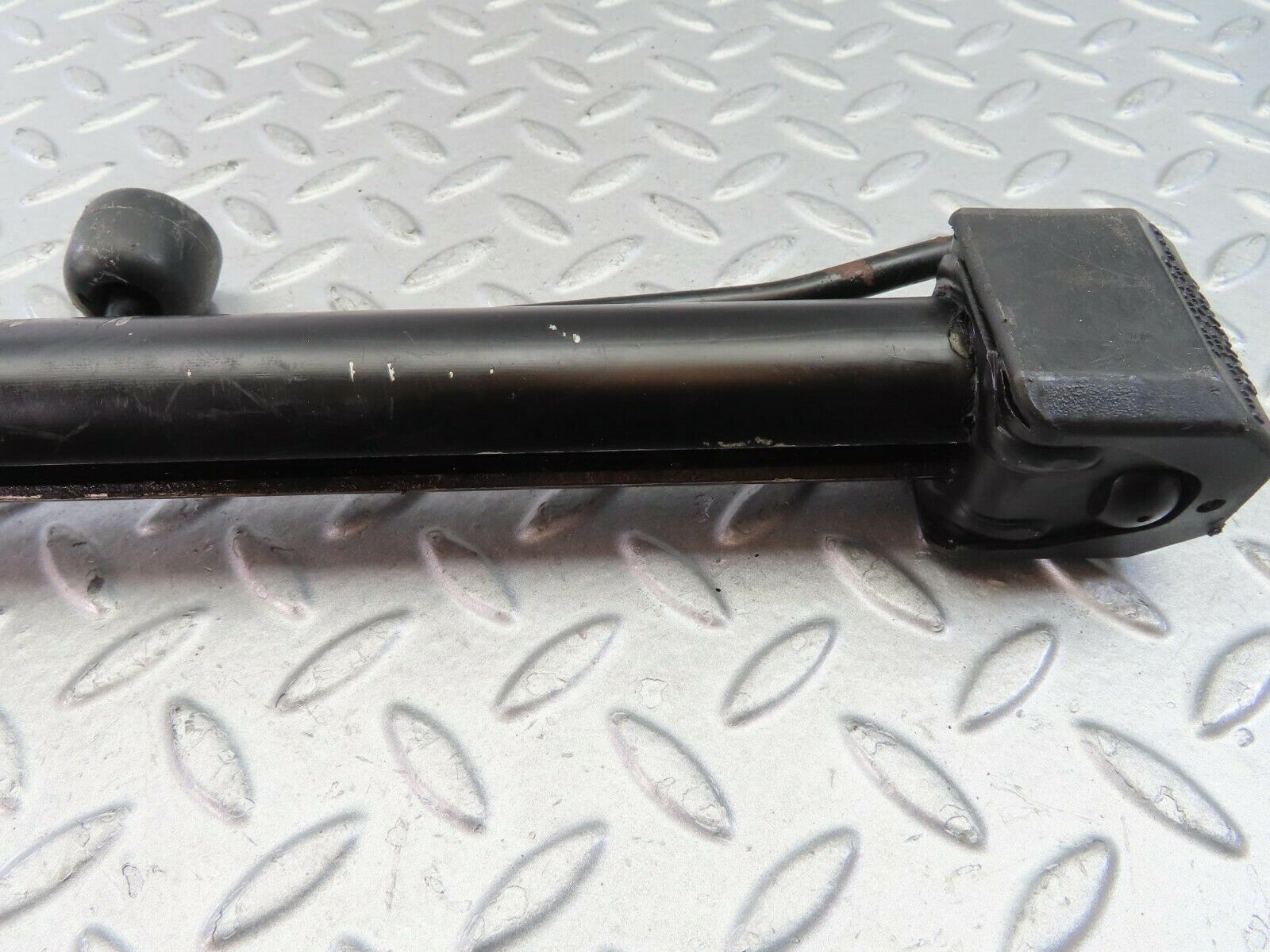 9499 Mercedes-Benz C124 300CE Coupe Car Jack 1245830315